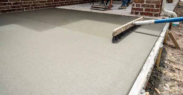 pouring concrete in winter
