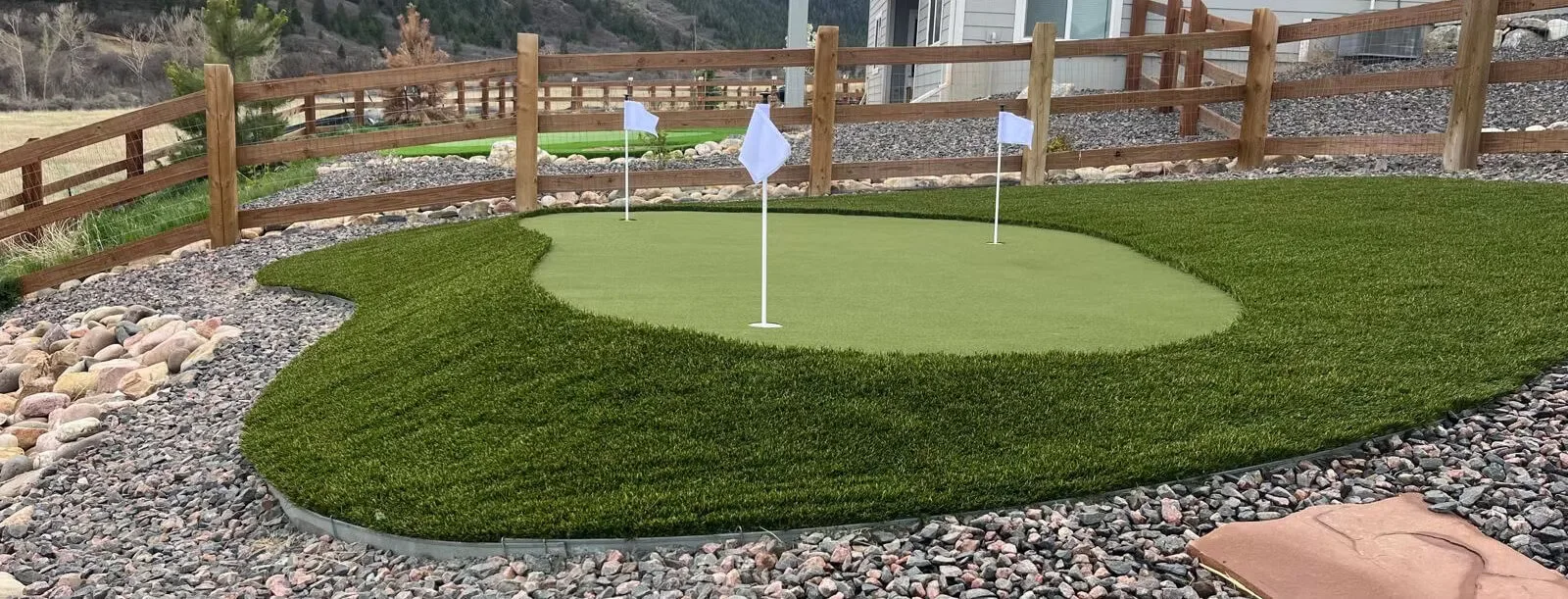 artificial grass putting greens